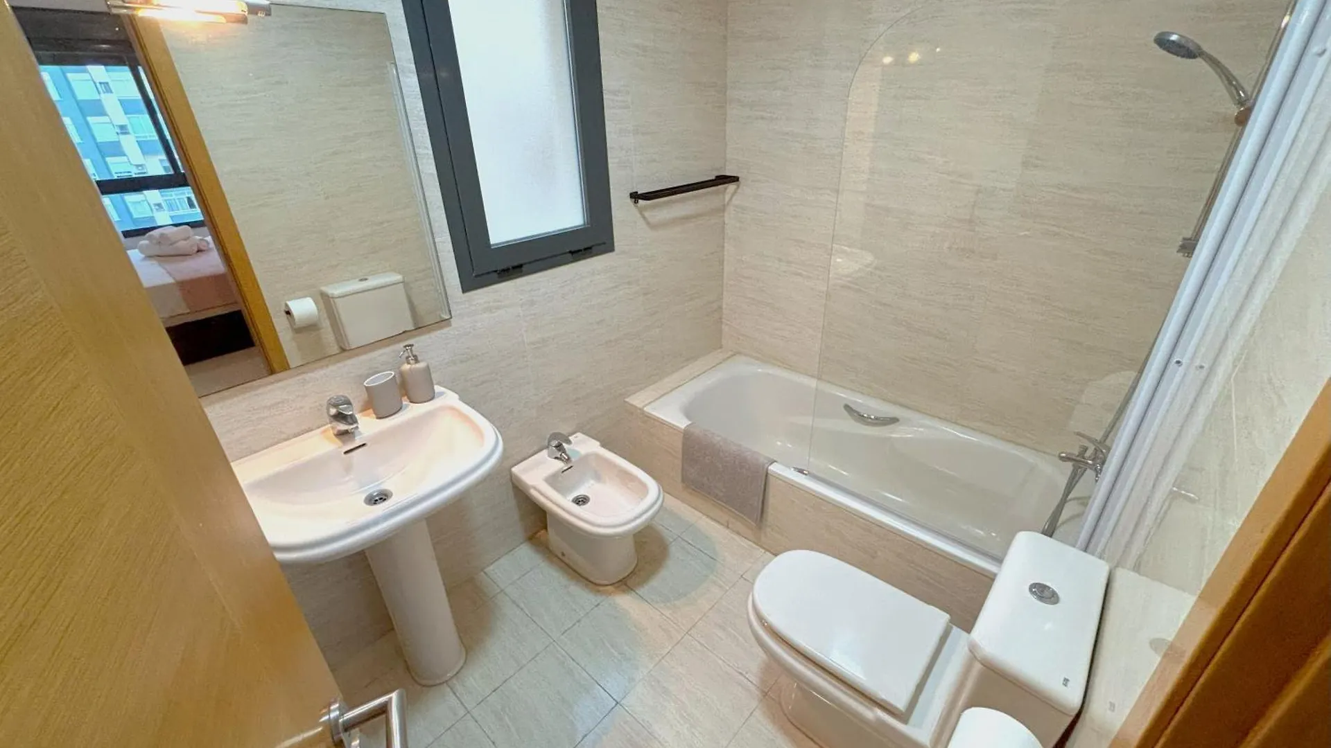 Evans Realty Bf Parking & Piscina & Terraza Fuengirola Spain