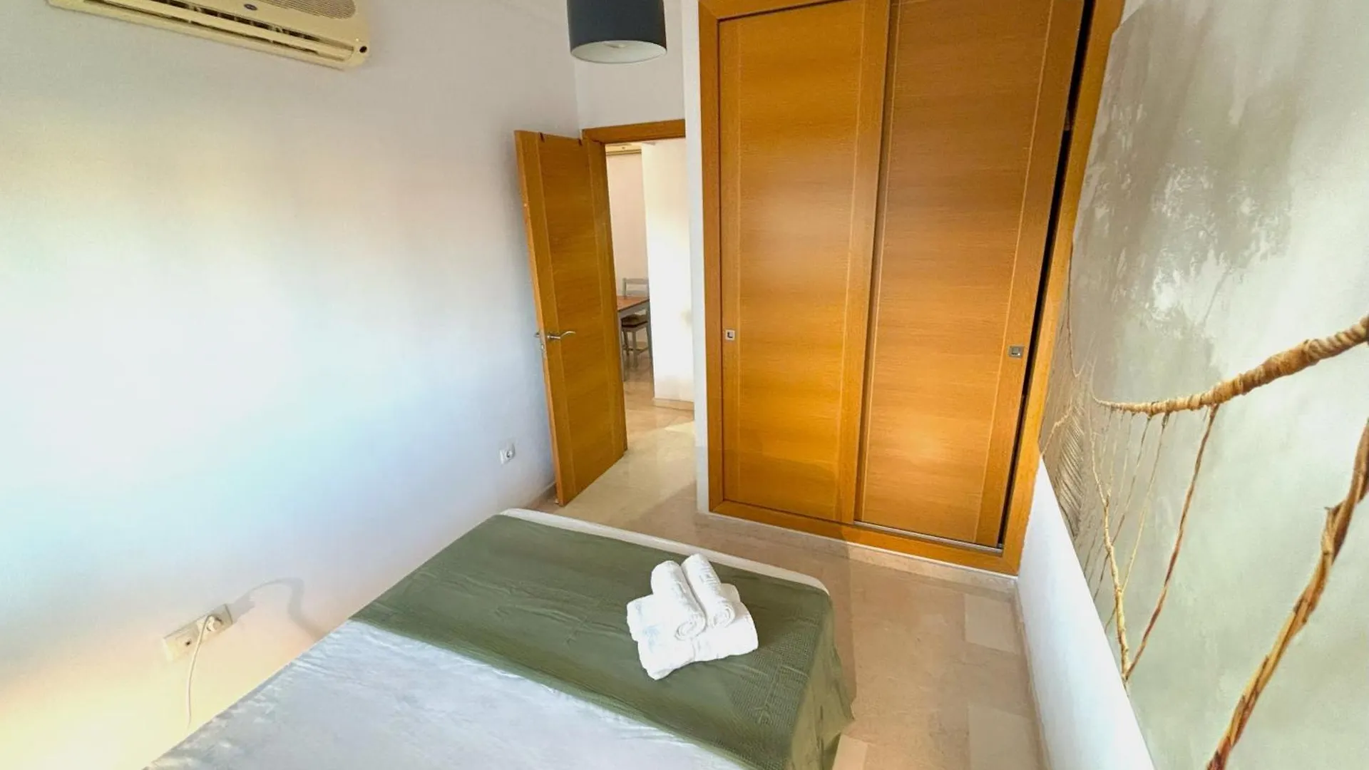 Evans Realty Bf Parking & Piscina & Terraza Fuengirola Apartment